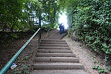 Sanierungsbedürftige Treppe